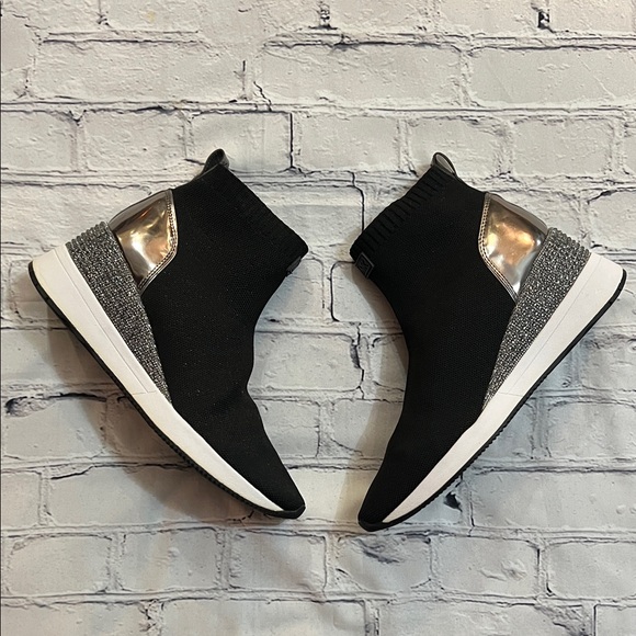 MICHAEL Michael Kors Black and Silver Ankle Booties - Picture 3 of 8